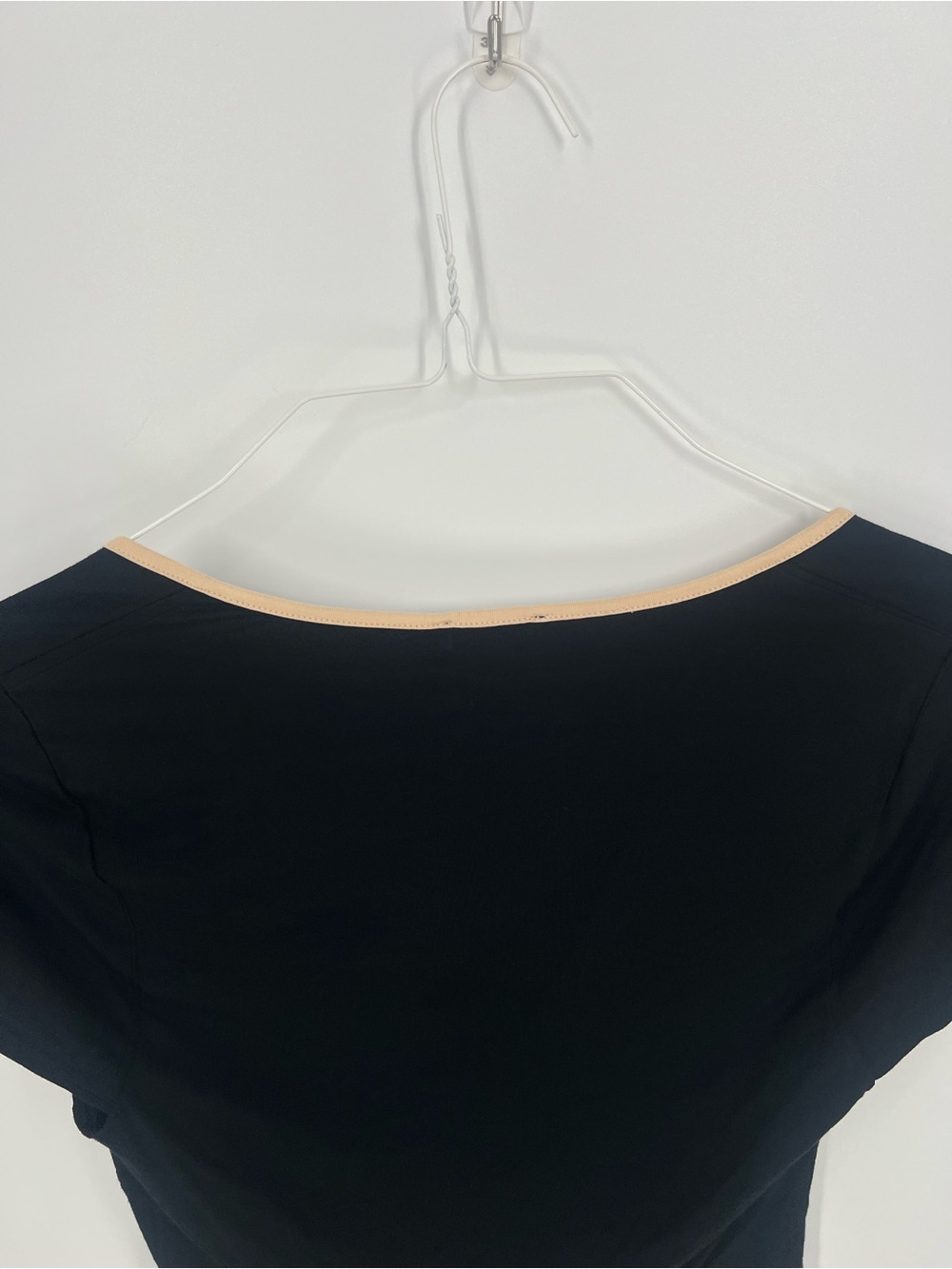 Tiger Mist Women’s Black Sweetheart Bow Crop Top Size Small NWT - Picture 4 of 8